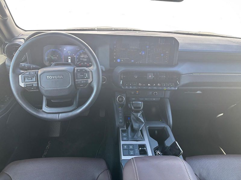 Toyota Land Cruiser 2.8 D-4D 6AT Invincible - fotka 5 z 30