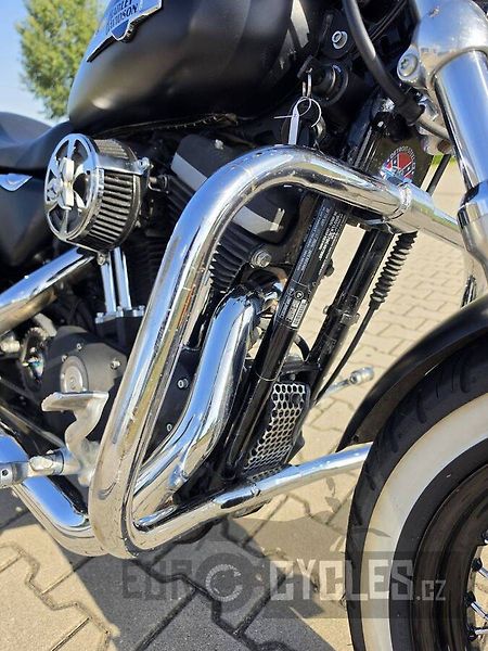 Harley-Davidson (2012) XL 1200 CB Sportster Custom Li - fotka 4 z 26