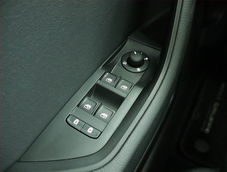 Škoda Superb (2022) Ambition 2.0 TSI - fotka 17 z 17