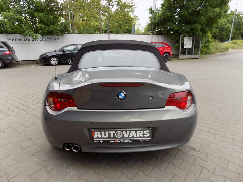 BMW Z4 (2007) 3.0 SI - fotka 7 z 14