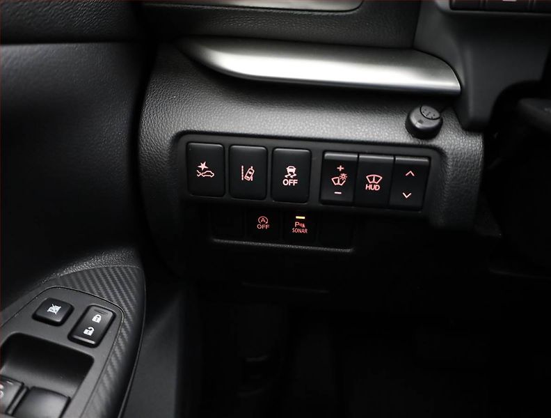Mitsubishi Eclipse Cross (2018) 1.5 T-MIVEC, 4X4, Automat - fotka 13 z 17
