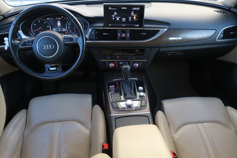 Audi A6 Allroad 3.0TDI 200kW Quat. Stronic ČR - fotka 16 z 50