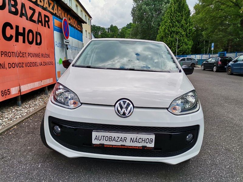Volkswagen up! (2014) 1.0MPi 44kw Automat PDC ČR - fotka 7 z 27