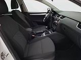 Škoda Octavia (2015) 1.6 TDI, Navi, Tempomat - náhled 9