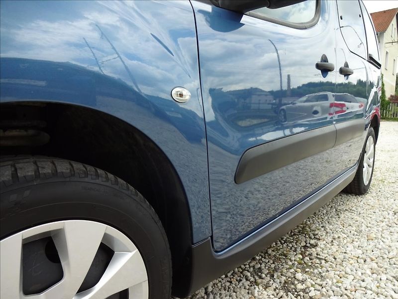 Citroën Berlingo 1,6 HDI 73kW - fotka 13 z 44