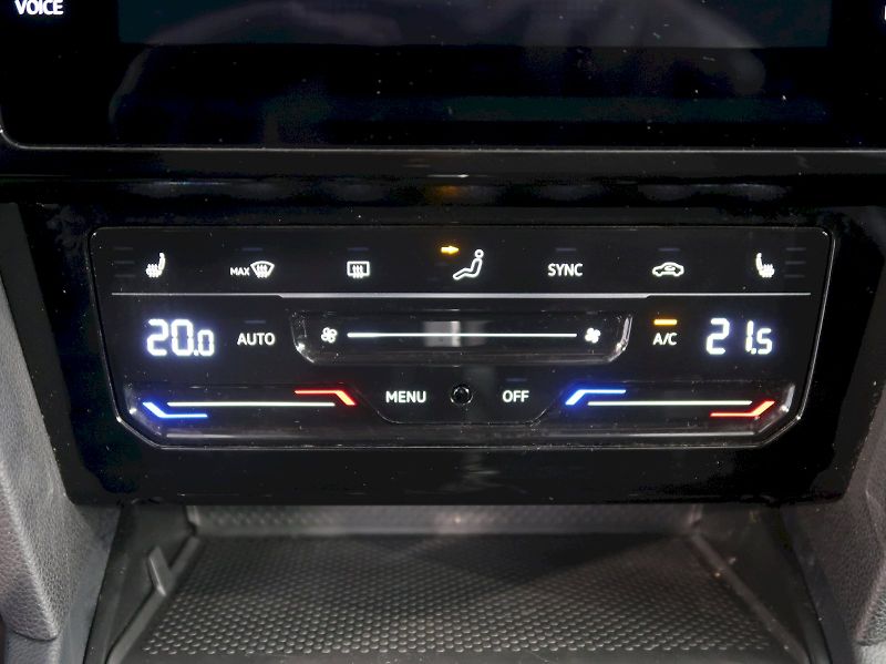 Volkswagen Passat (2022) ELEGANCE 2.0TDI EVO DSG - fotka 29 z 38
