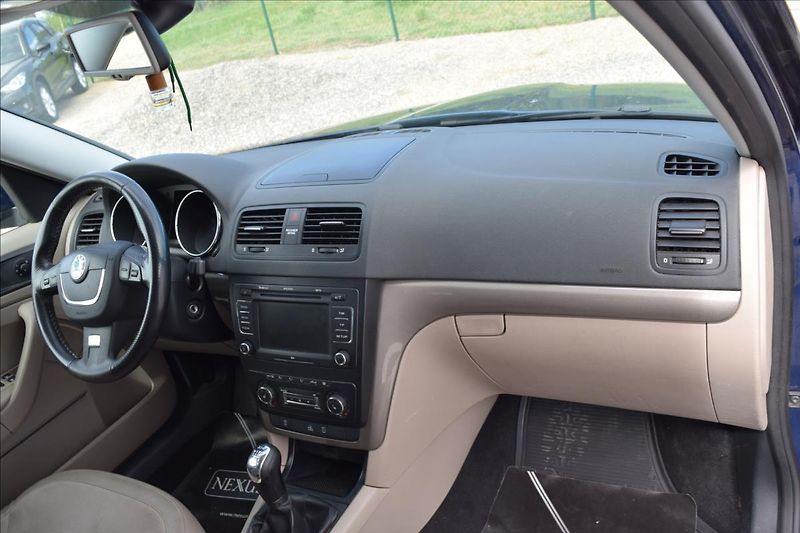 Škoda Yeti 1,8 TSI 118KW 4X4 TAŽNÉ LPG - fotka 22 z 51
