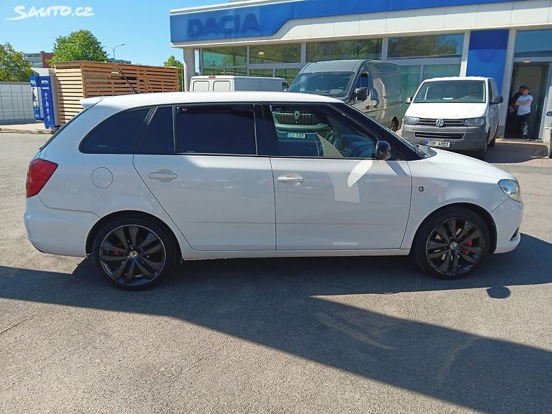 Škoda Fabia 1.4 TSI 132kW RS - fotka 5 z 28