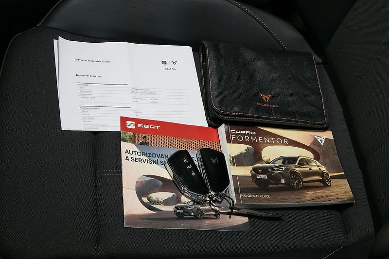 Cupra Formentor 1.5TSI 110kW LED Kamera ZÁRUKA - fotka 40 z 41