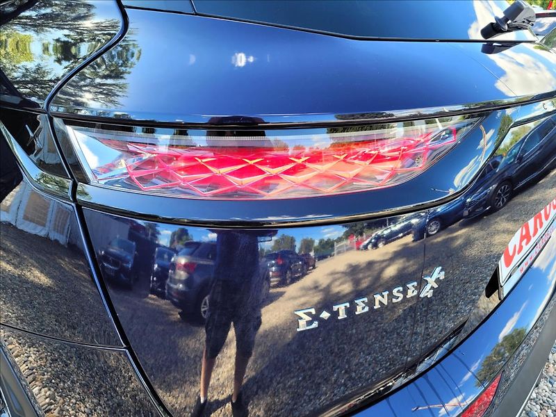 DS Automobiles DS7 Crossback 1,6 Louvre PHEV,4x4,kůže,LED - fotka 36 z 41