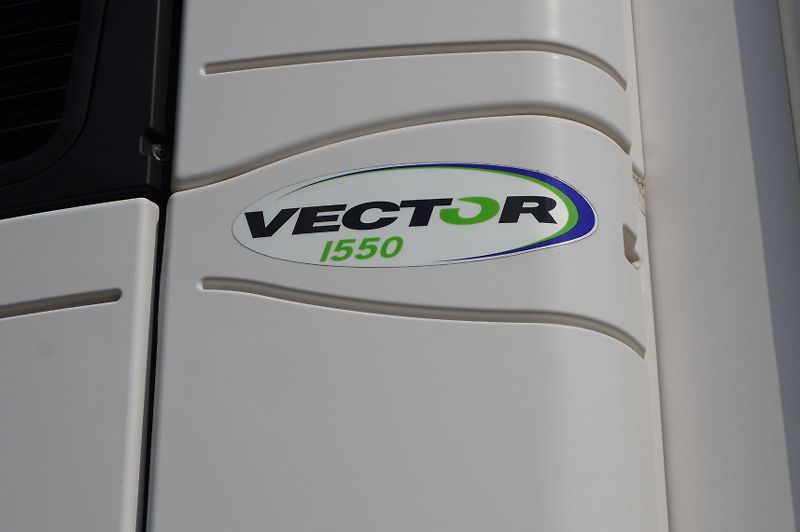 Lamberet (2016) refrigerated semi-trailer / Ca - fotka 9 z 18