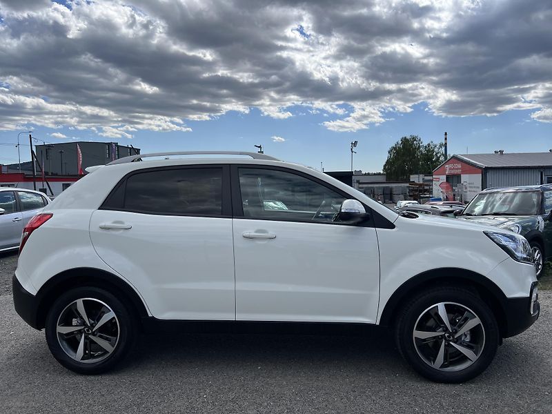 SsangYong Korando 2.0e-XGi NAVI KAMERA KLIMA - fotka 8 z 45