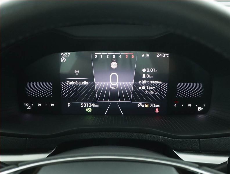 Škoda Karoq (2024) 2.0 TDI - fotka 11 z 17