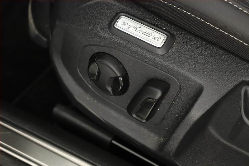 Volkswagen Arteon (2024) R-line 2.0 TDI - fotka 11 z 20