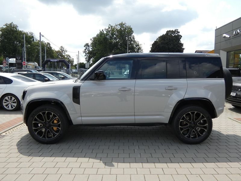 Land Rover Defender 110 4,4 OCTA P635 - fotka 8 z 48