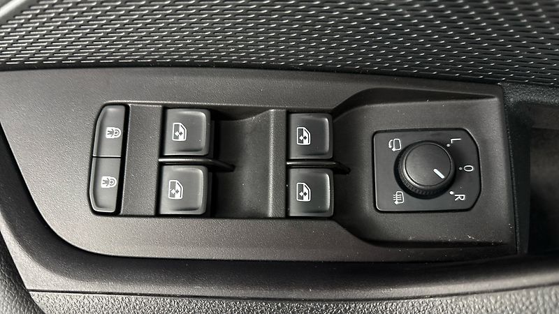 Škoda Octavia 2.0 TDI DSG RS - fotka 25 z 33