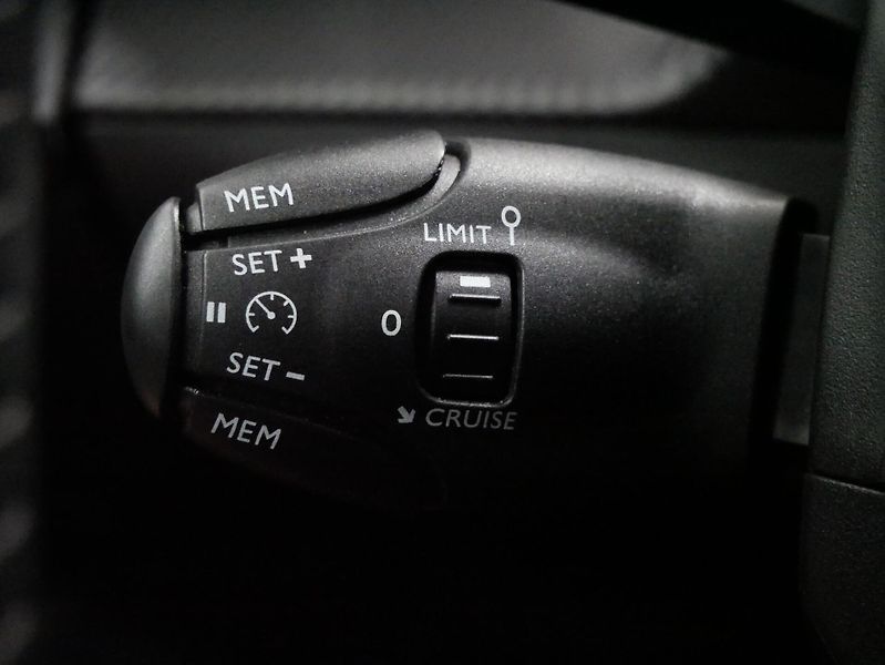 Peugeot 2008 - fotka 14 z 26