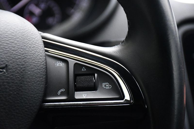 Škoda Octavia 1.6TDi STYLE ACC ČR - fotka 24 z 37