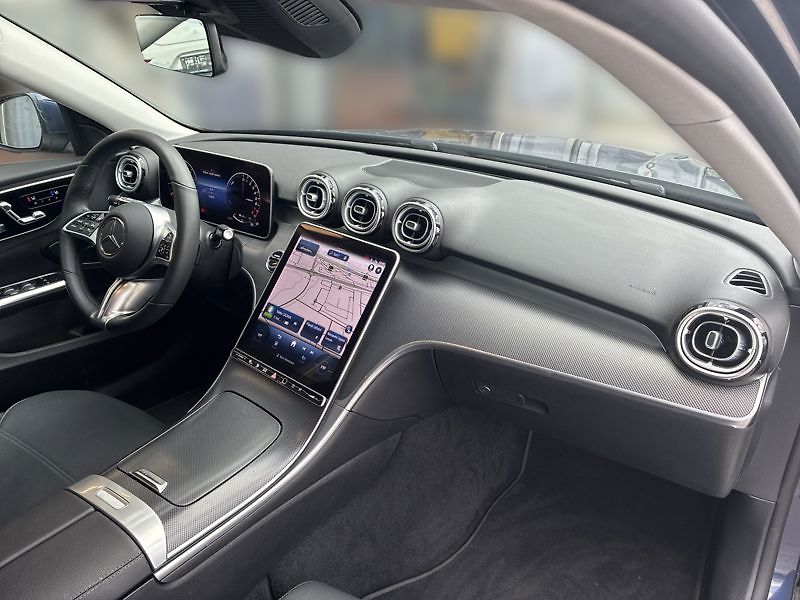 Mercedes-Benz Třídy C 300e 4MATIC EQ - fotka 15 z 18