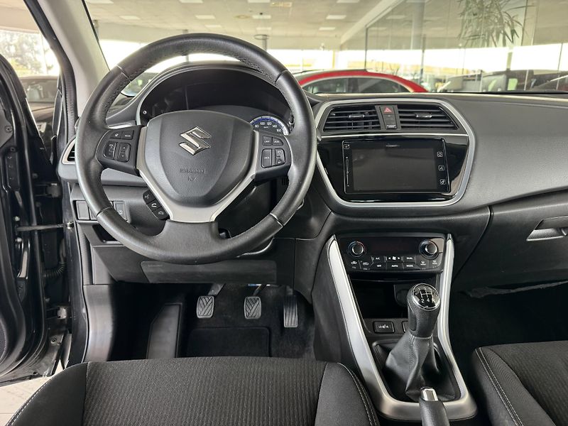 Suzuki SX4 S-Cross 1,0BoosterJet*Navi - fotka 9 z 32