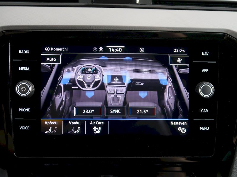 Volkswagen Passat (2022) BUSINESS PREMIUM 2.0TDI 110KW - fotka 26 z 38