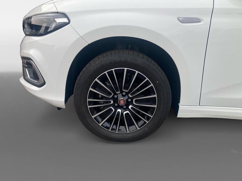 Fiat Tipo (2025) Sedan Urban 1.6 MultiJet 130k  - fotka 14 z 15