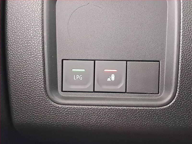 Dacia Duster (2023) Extreme 1.0 TCe - fotka 16 z 19