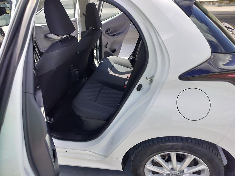 Toyota Yaris 1.5 VVT-i Hybrid - fotka 22 z 27