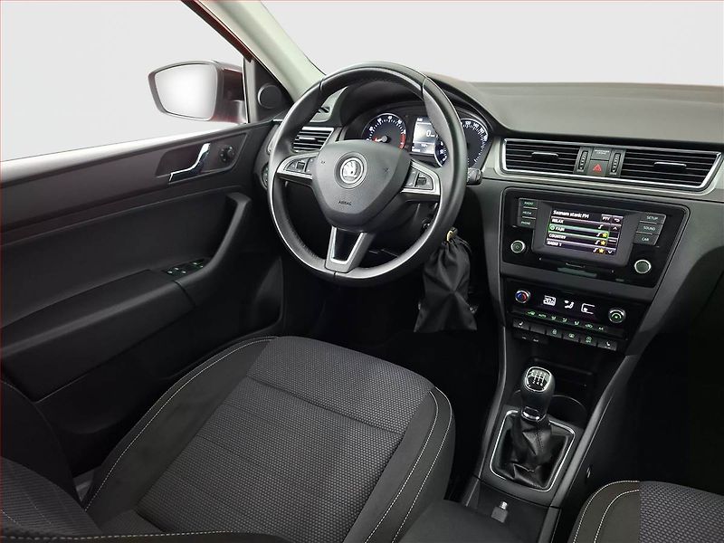 Škoda Rapid (2016) Spaceback 1.2 TSI, ČR,1.maj - fotka 7 z 17