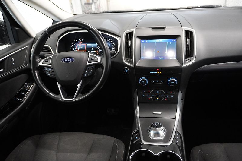 Ford S-MAX 2.0 ECOBLUE TIATNIUM,139 000KM - fotka 22 z 30