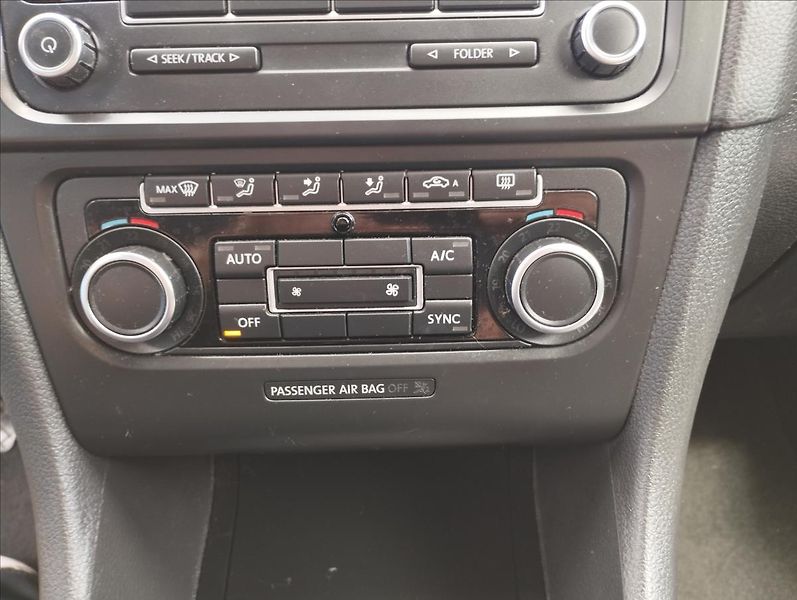 Volkswagen Golf 1,2 - fotka 14 z 15