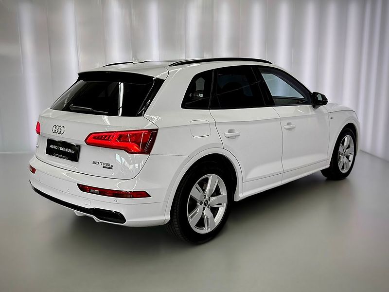 Audi Q5 2.0 PHEV QUATTRO S-LINE, PANO, - fotka 7 z 30