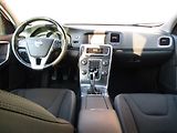 Volvo V60 (2014) 2.0 D, ČR, AC, TZ, park.asist - náhled 8