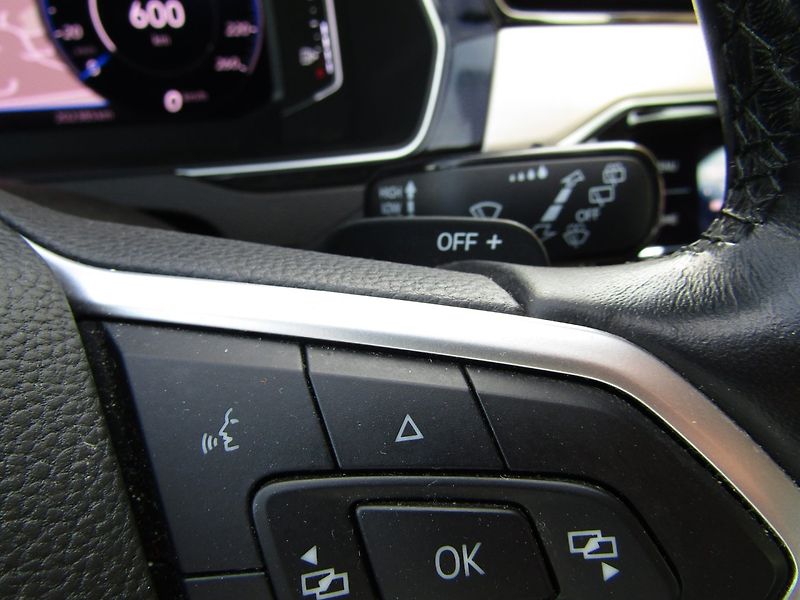 Volkswagen Passat Variant (2020) 2.0 TDI 110kW DSG  ACC - fotka 36 z 45