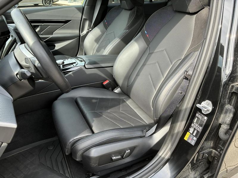 BMW Řada 5 (2024) - fotka 5 z 6