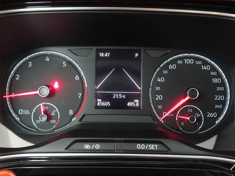 Volkswagen T-Cross (2019) 1.0 TSI, Automat, ČR,1.maj - fotka 11 z 15