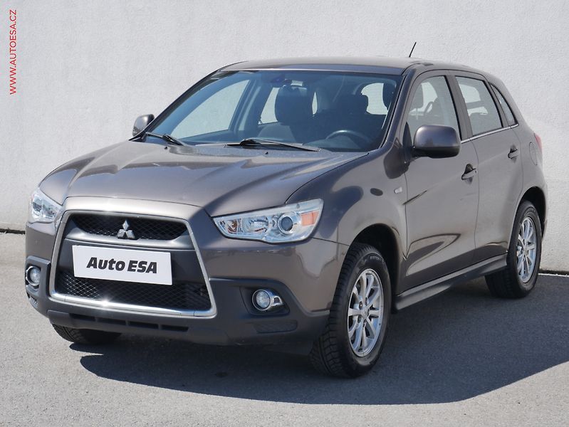Mitsubishi ASX (2012) 1.6 MiVEC, ČR, AC, tažné - fotka 3 z 18
