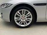 Jaguar XE 30t 221kW AWD AUT CZ - náhled 32