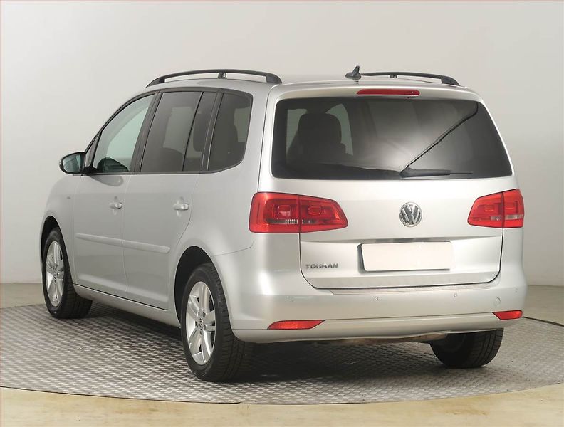 Volkswagen Touran (2012) Comfortline 1.4 TSI, Navi - fotka 4 z 23