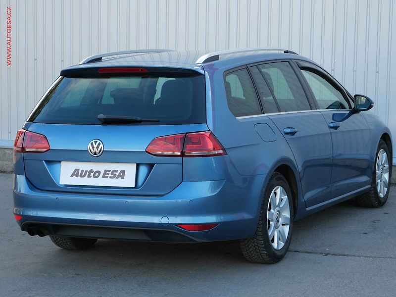 Volkswagen Golf (2013) 1.4TSi, Bixenon, AC - fotka 4 z 18