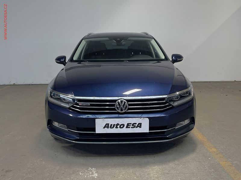 Volkswagen Passat (2015) 2.0 Bi-TDi 4x4, Highline - fotka 2 z 18