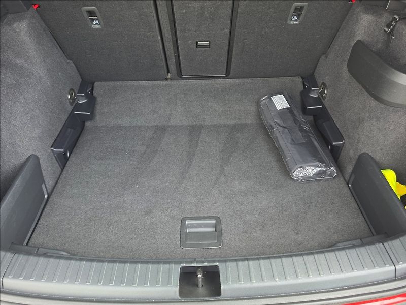 Škoda Karoq 1,5 TSi 110KW DSG Sportline TZ - fotka 31 z 46