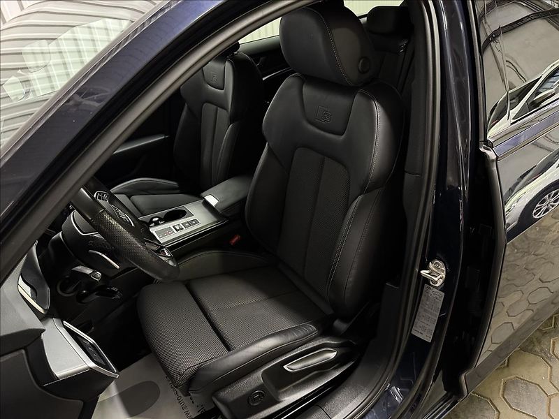 Audi A6 40TDI Q S-Line R20 Matrix LED - fotka 30 z 43
