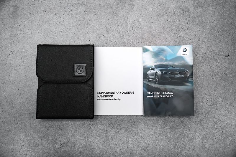 BMW Řada 8 840d x Drive M sport - fotka 22 z 23