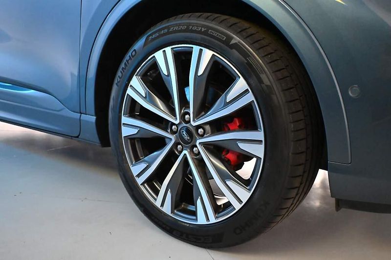 Ford Kuga (2023) 2.5 ST-LINE X LED ACC Tažné BO - fotka 39 z 43