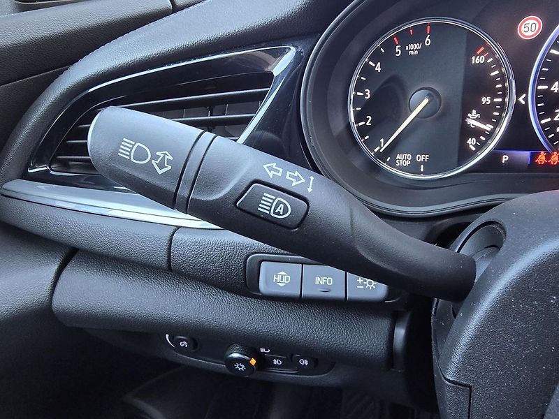 Opel Insignia 128kW 4x4 AUT Ultimate ST -DPH - fotka 26 z 40