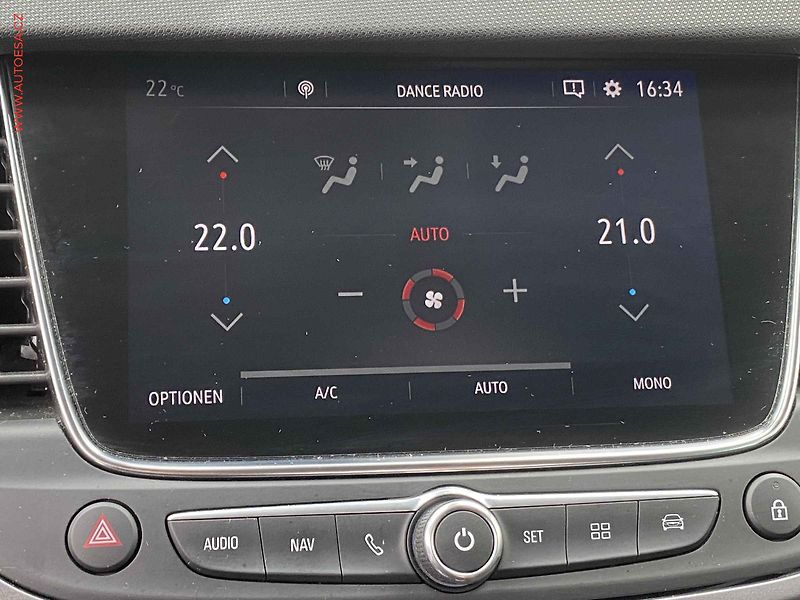 Opel Crossland X (2019) 1.2 T, Innovation, navi, - fotka 16 z 19
