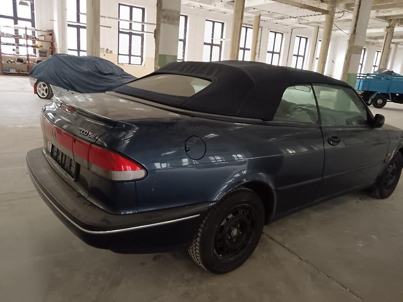 Saab 900 (1995) cabrio 110 kw - fotka 3 z 13