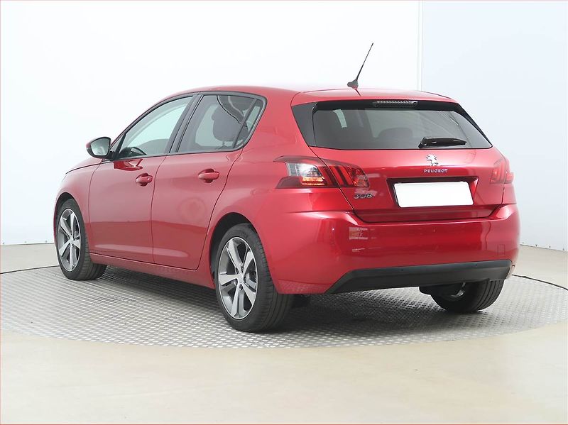Peugeot 308 (2018) 1.2 PureTech, ČR,1.maj - fotka 4 z 16