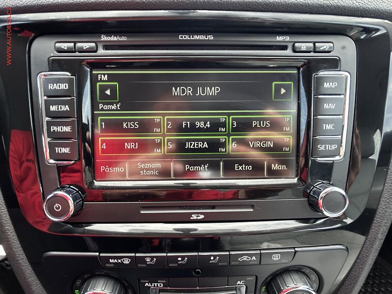 Škoda Octavia (2012) 2.0 TDi, ČR, L&K, servis - fotka 15 z 18
